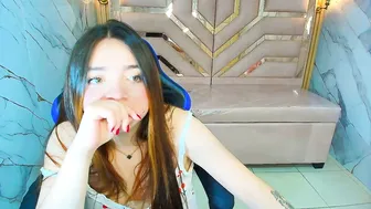 Emily__r (01-14-2026) chat girl porn