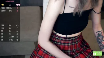 Leolakorner posing on cam (01-15-2026)