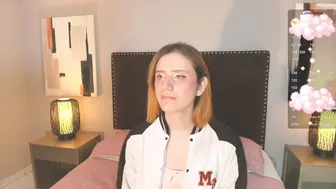 Seraphine_star trans porn chat video