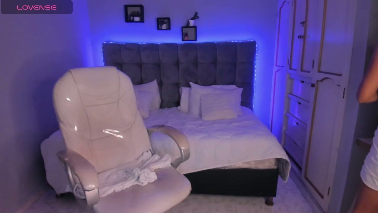 mely_ocean (01/15/2026) latina