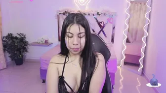 Zury_tay video nude on cam