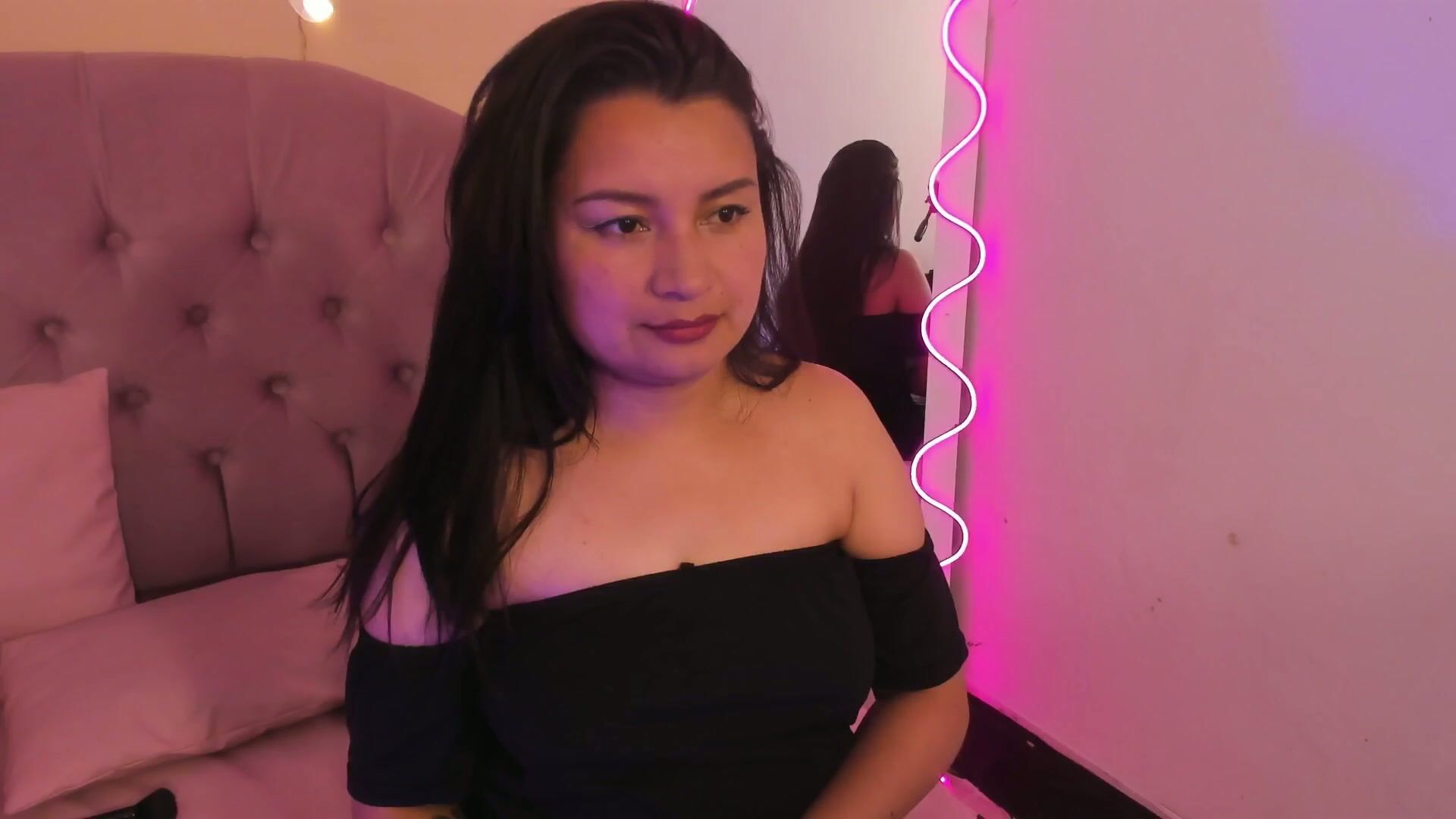 penny_tay show premium porn