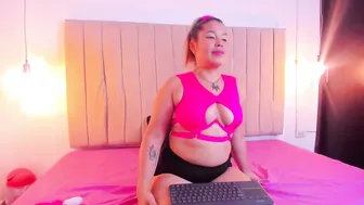 Lucy_sorni latina live on cam