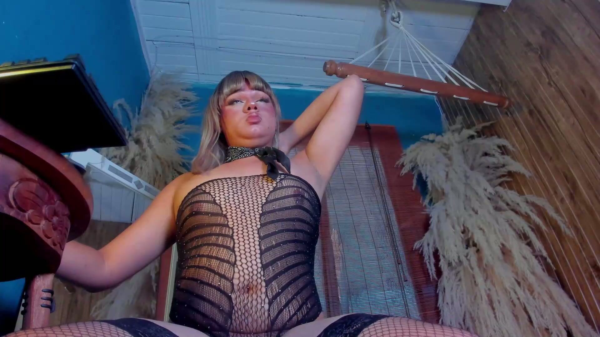 tiffanyy_deluxe hot webcam porn video - (01-15-2026)