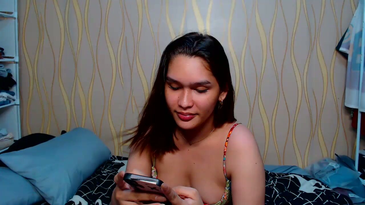Asian_glamm young porn cam chat