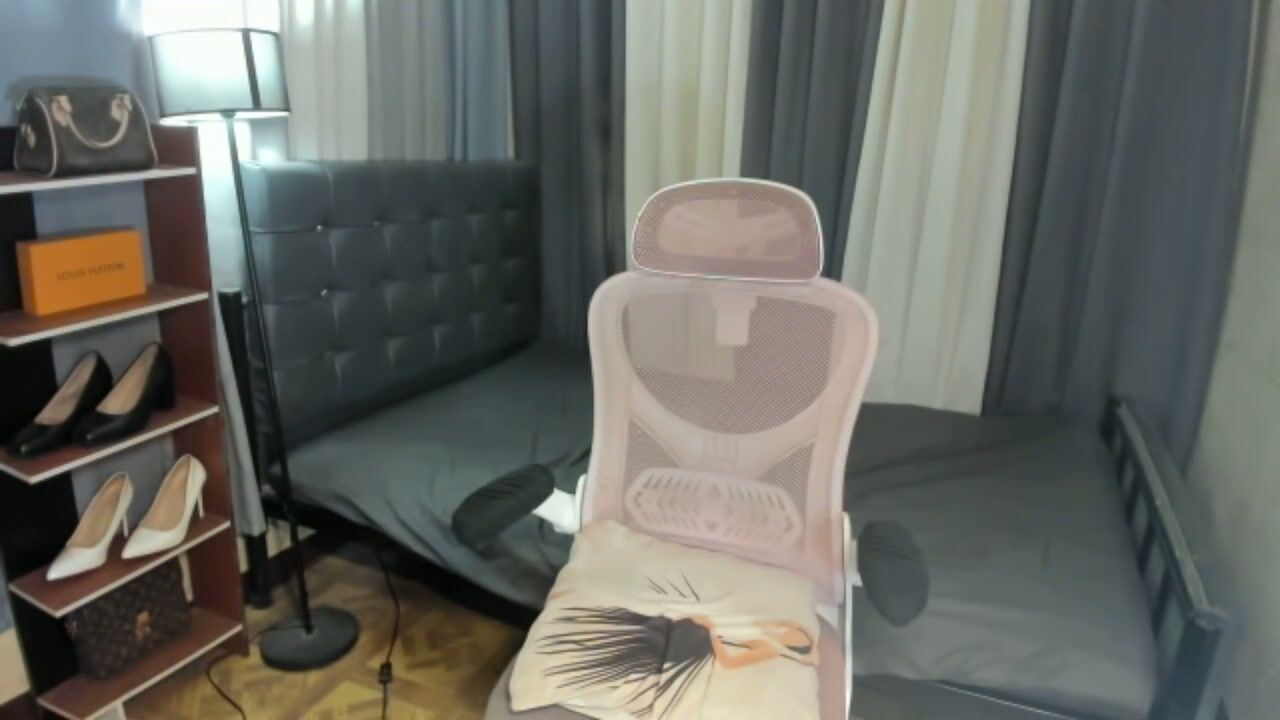 Tsuncutmegan asian cam porn