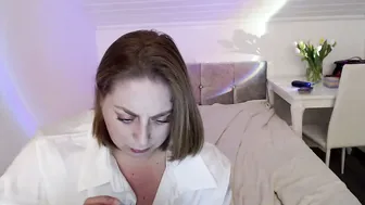 Andorphina milf naked on cam