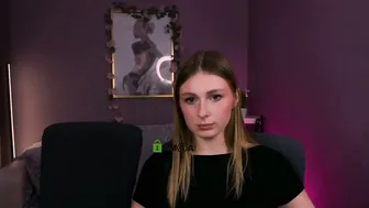Nekky_mouse new porn chat video