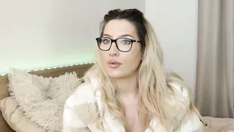 Megan_blazee blonde - (01/16/2026)
