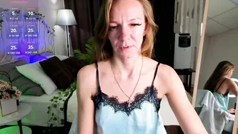 Jesica_moon_peachy on live cam show