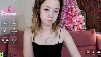 lori_blossom 01/16/2026 on webcam