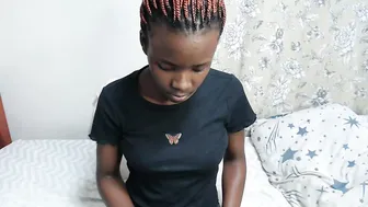Malia_latifa ebony live on cam