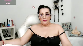 mom_17 recorded nude video 59222