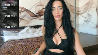 naomiscarlett smoke nude cam