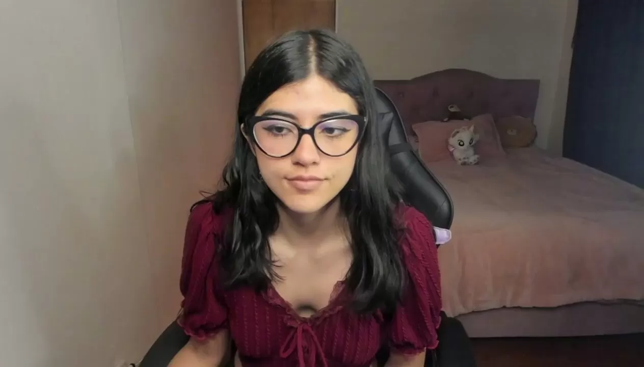 desirous nonude poses