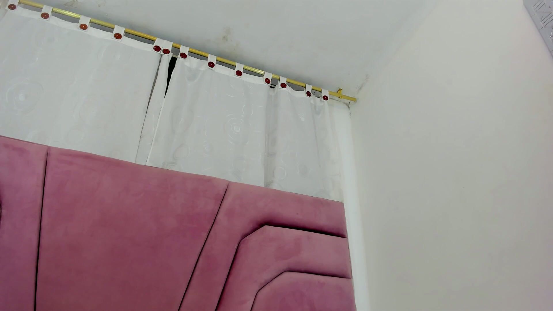 Miajhonsonx chat girl porn 01-17-2026
