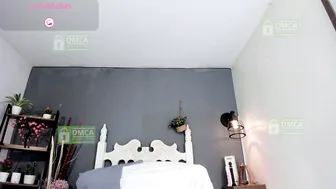 lady_hellen cam sex 01-17-2026