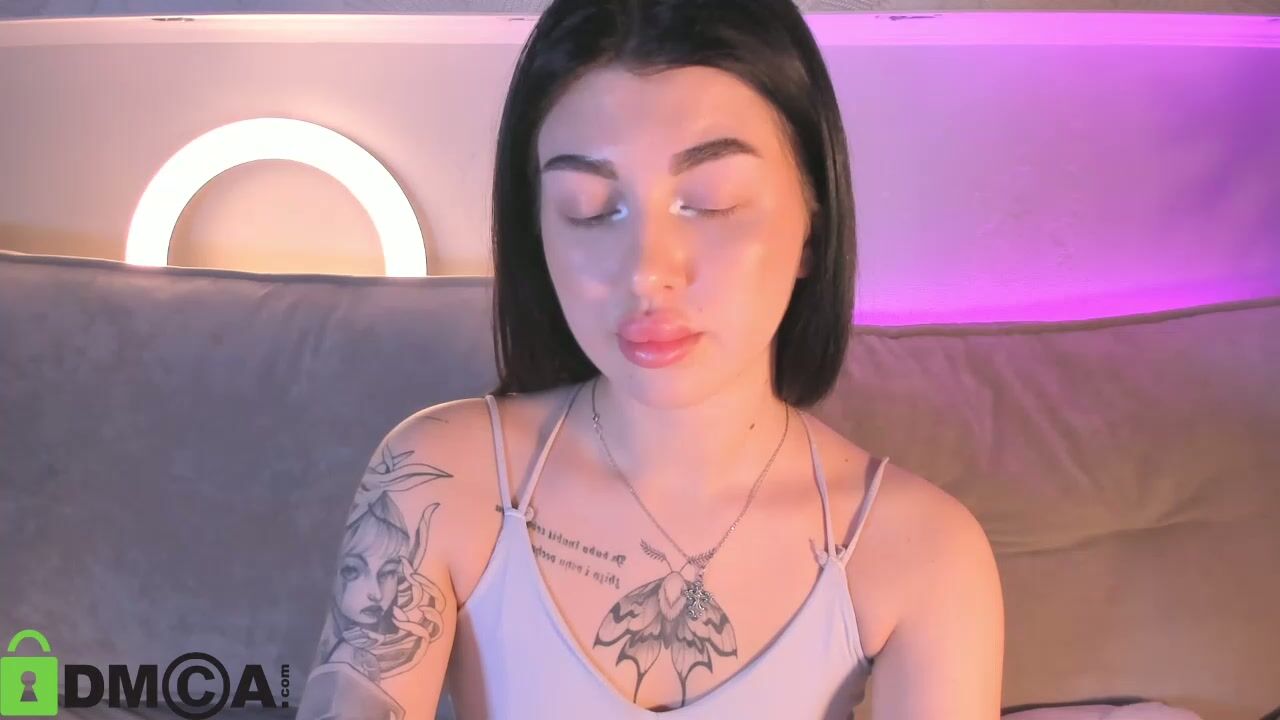 Karolinakar tattoo cam nude