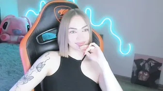 larakrein_lk recorded nude video 593342