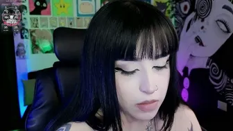 yuhwa recorded nude video 595525