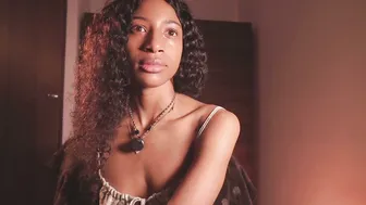 Connie_west0 live cam show 18-Jan-26