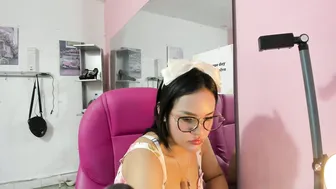 antonellakling_ lush - (01/18/2026)