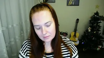 lady_tiana posing on webcam webcam