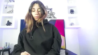 Marinette_lux cam sex porn (01-18-2026)