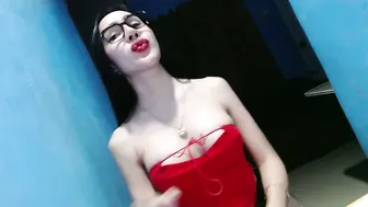 sexy_emily92 bigboobs on live cam