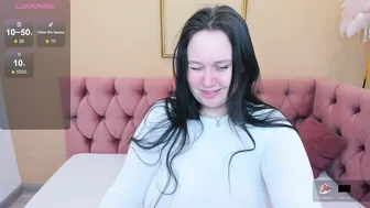 Gloriabates (01/19/2026) bigboobs
