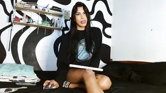 violet_sexhot28 cam porn videos 01-19-2026