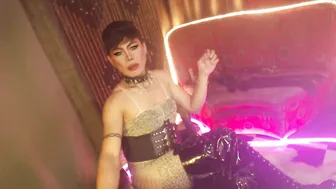 ur_dominatrix smoke porn cam video