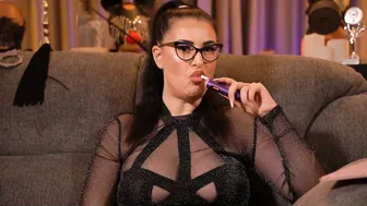 Mistresskellykent findom on live cam