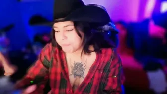 miacanela_xo squirting - 20-Jan-26