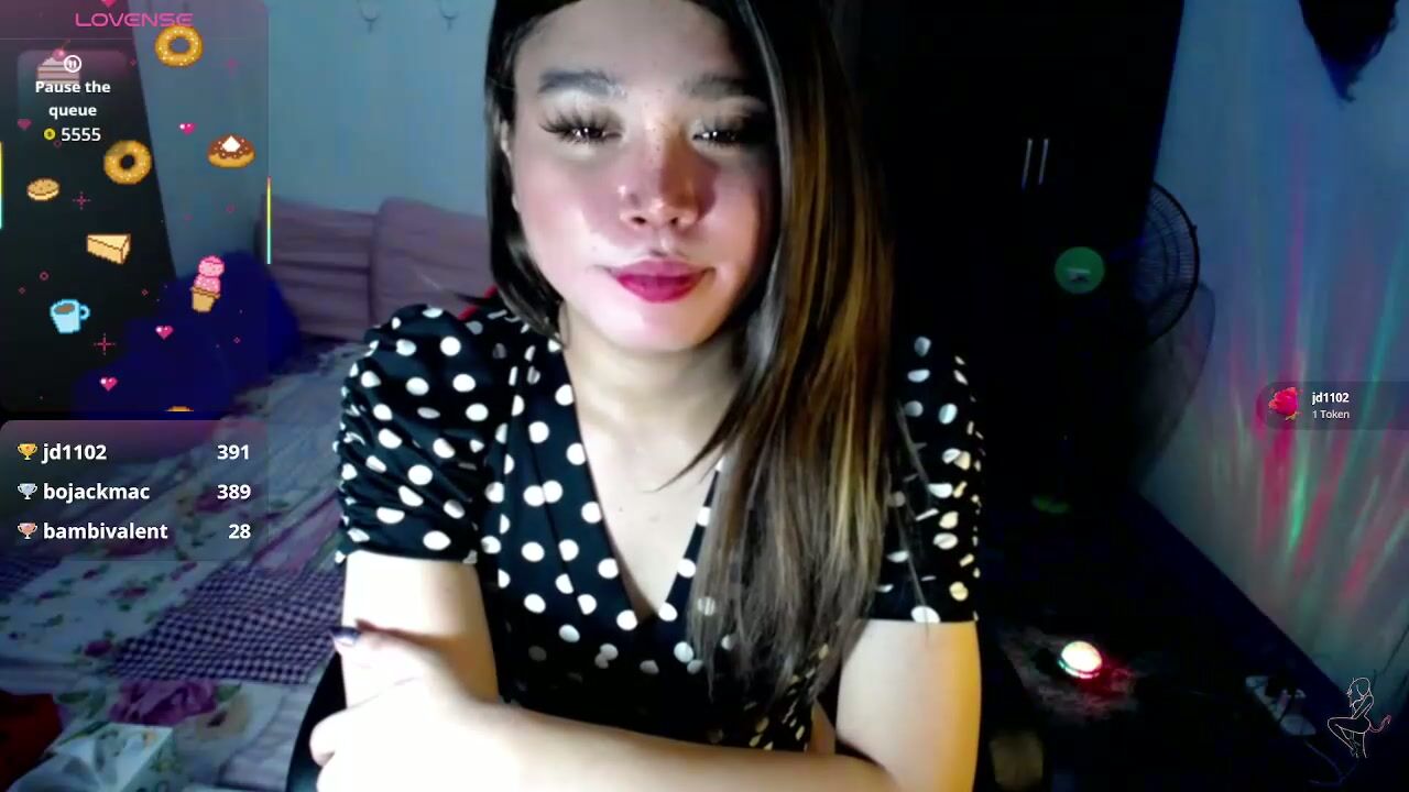 urasiansweet_cummer asian cam sex chat