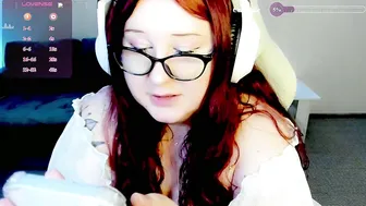 Evie_pie bbw on live cam