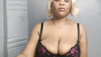 dark_chocoxx posing on webcam 20-Jan-2026