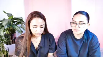 jules_n_gia sex porn cam 20 January 2026