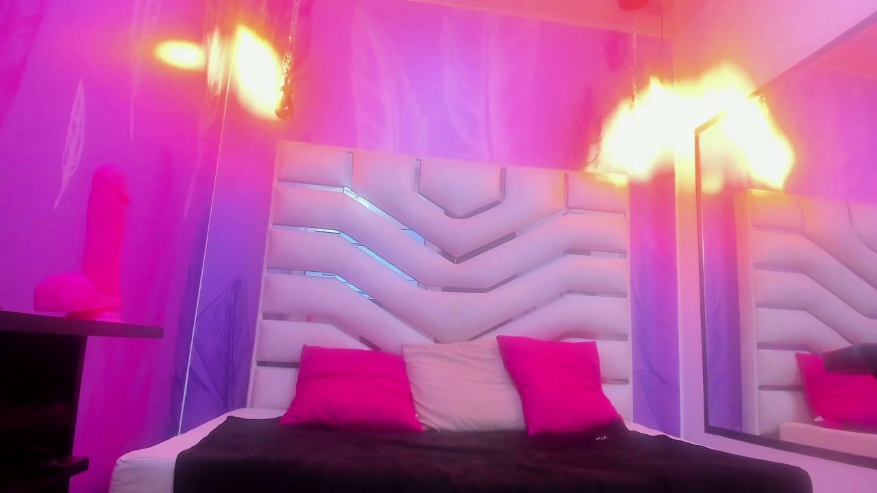 alessia_lombarddi hairy live cam show