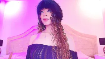 zahara_1 horny amateur 21 January 2026