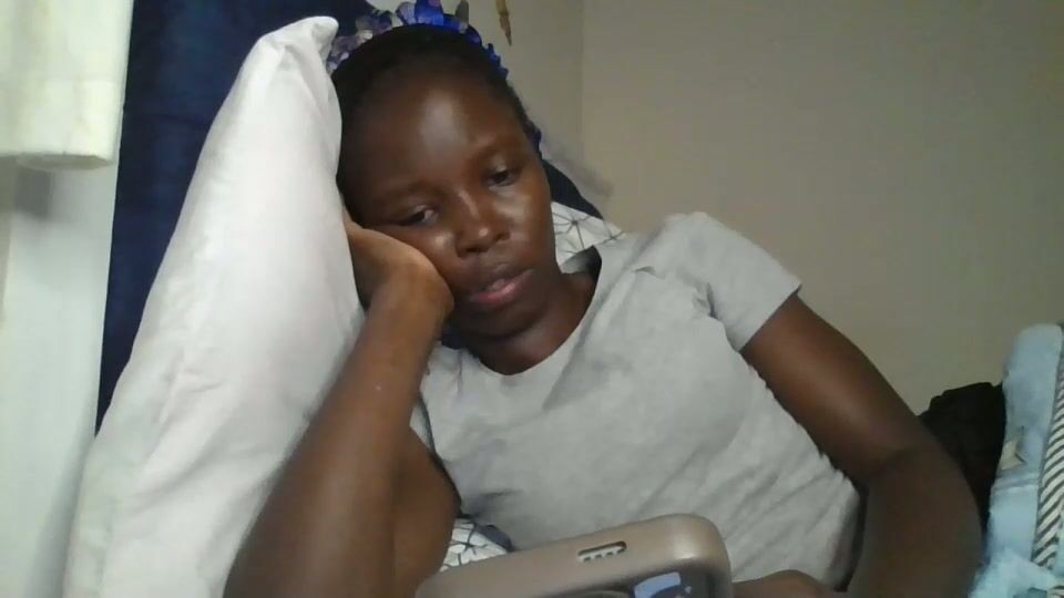 pretty_petite_ebony smile cam sex