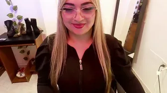 Clio_queen cam sex 01-21-2026