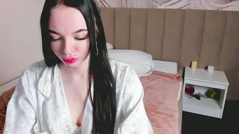 adelinenoir nude chat stream