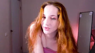 little_pretty_woman recorded nude video 608218