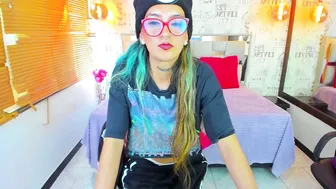 dark_dominika hot webcam video (01/21/2026)