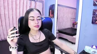 Anny_swet saliva webcam show