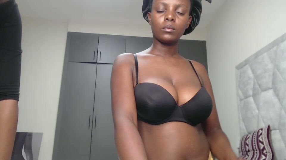 Gloden_melanin on webcam 21-Jan-26