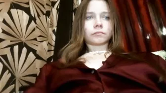 karaescorcia 18 posing on webcam