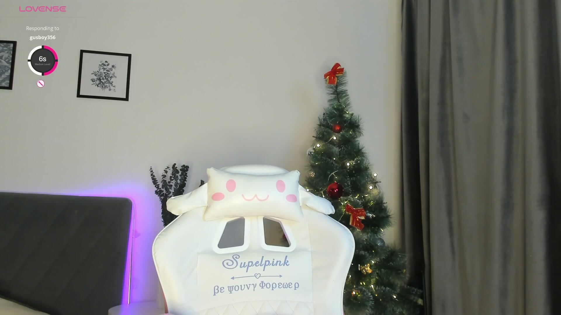 elliedi bigboobs - 22 January 2026