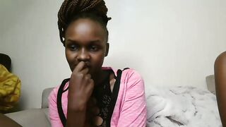 Sexxymaya25 posing on webcam xxx porn cam